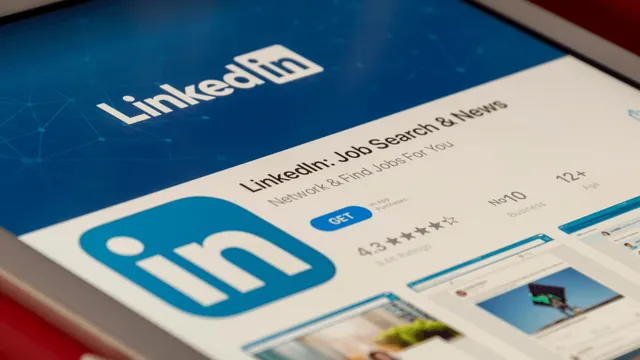 Unique LinkedIn Bio Ideas to Impress Recruiters